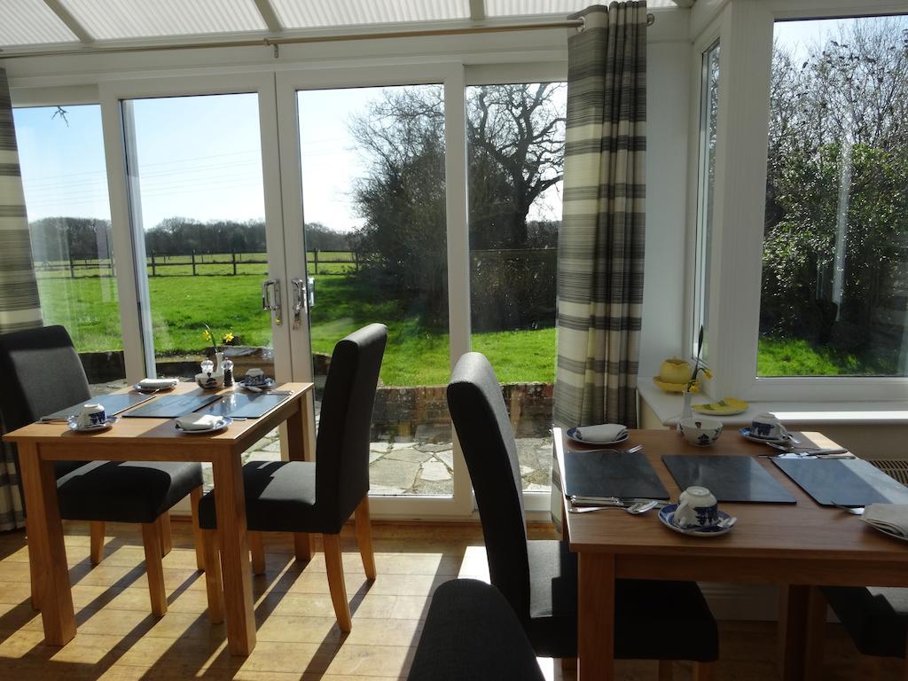 Bed and Breakfast Hunters Croft Sway Esterno foto